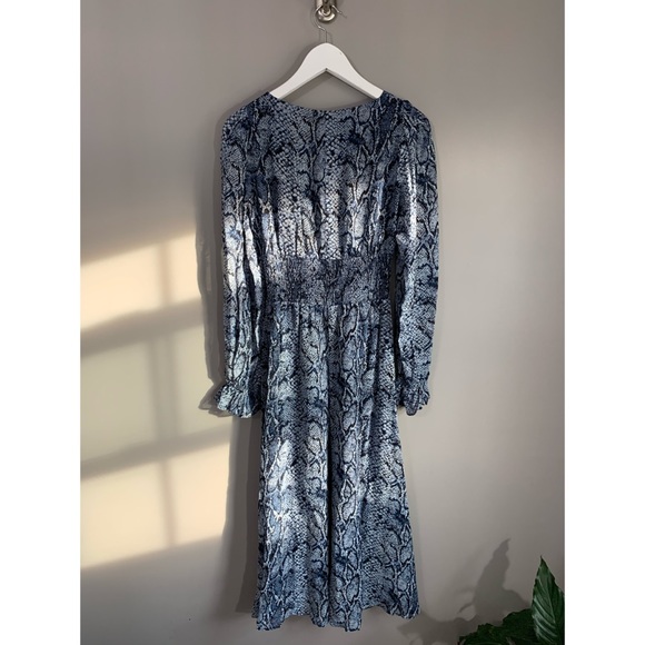 RARE Reformation Aries 100% Silk Dress - Picture 14 of 16
